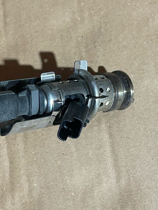 Injector ADBLUE Peugeot 5008 3008 1.5 hdi YH01 2017-2024  9818930180