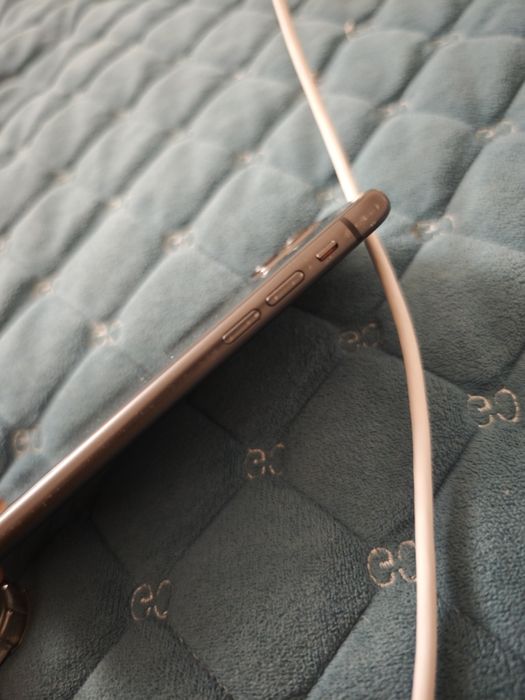 Iphone 11                                  .