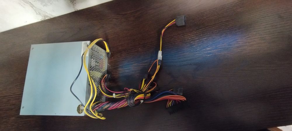 Блок питания VORTEX VR-400-8F