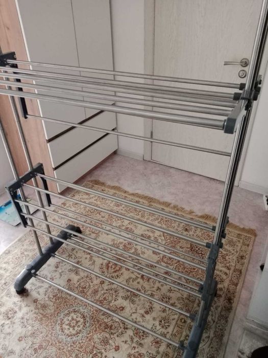 Сушилка для белья трех ярусная.