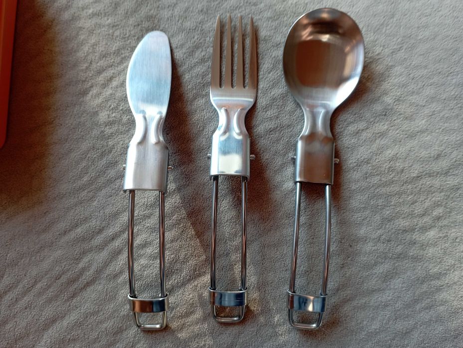 Комплект 3 в 1 от сгъваеми прибори за хранене от неръждаема стомана