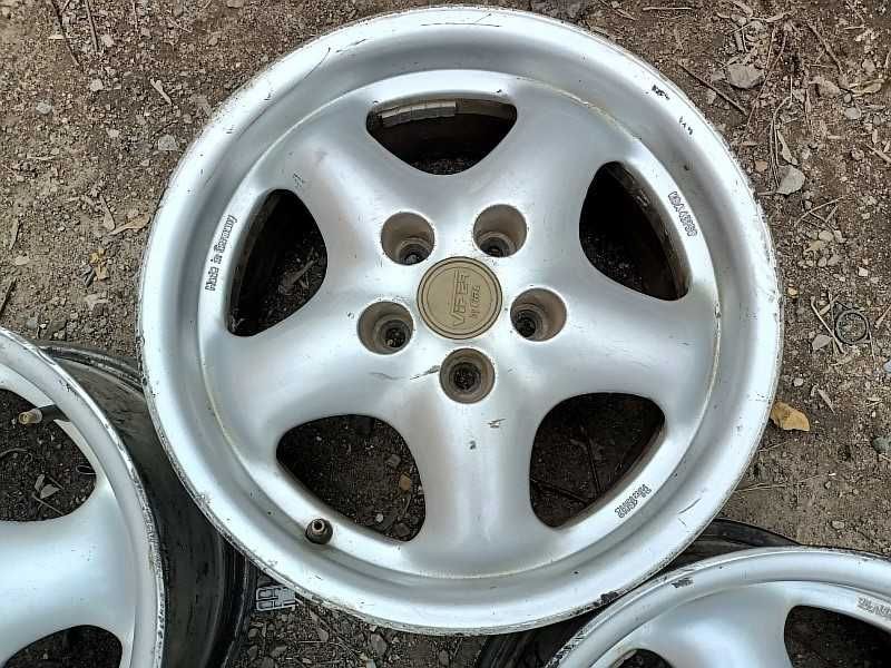 Продам оригинальные легкосплавные диски