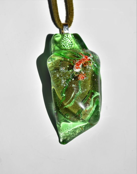 Медальоните са изработени от мурано стъкло. Красив подарък . Варна