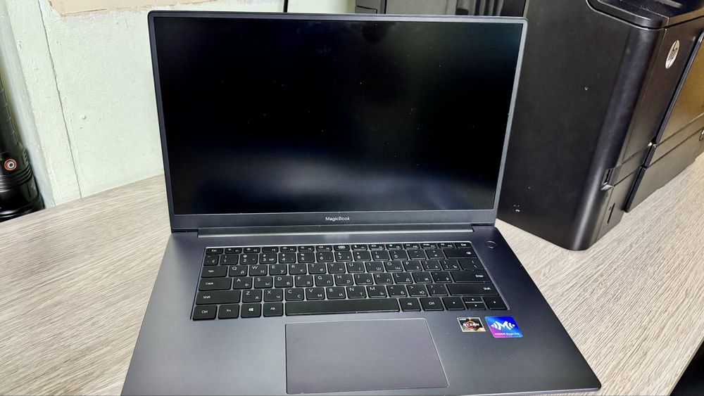 Ноутбук honor magicbook x16 как новый