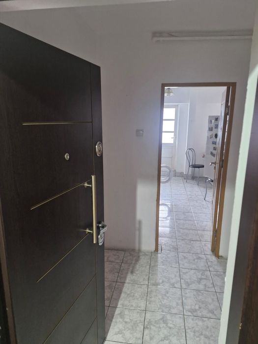 De inchiriat apartament 2 camere central Pucioasa cu 350 euro/luna