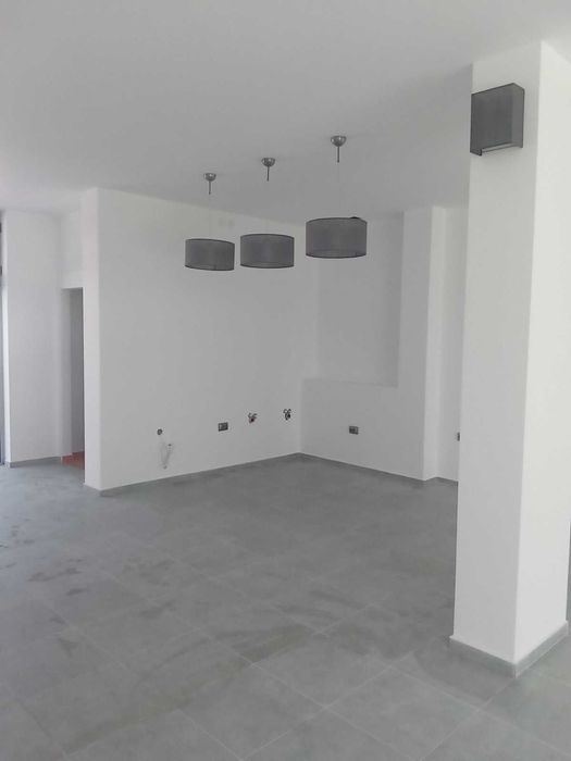 Продавам помещение