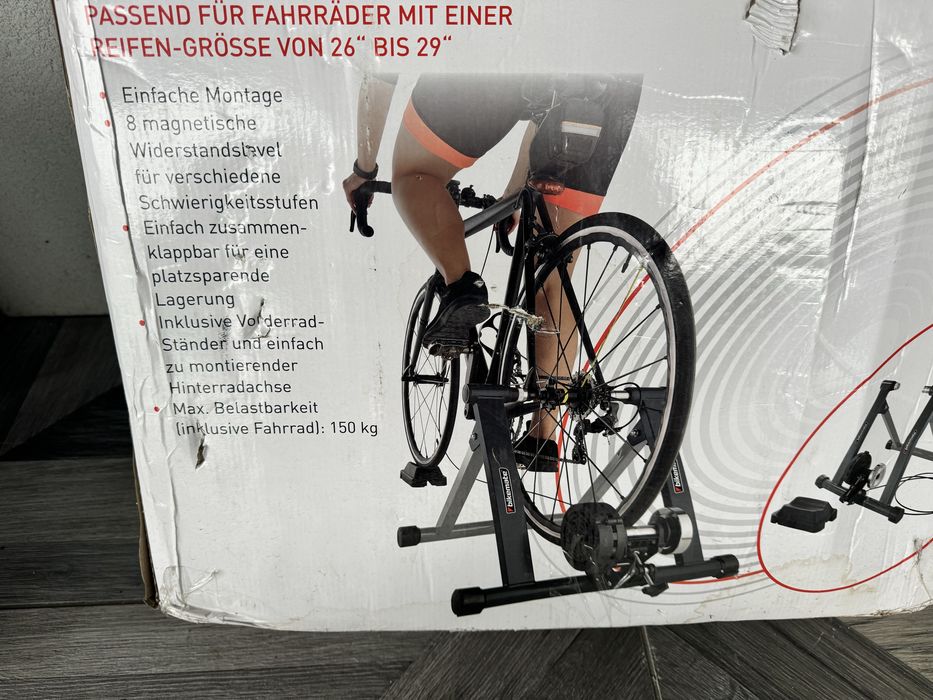 Suport bicicleta pentru camera