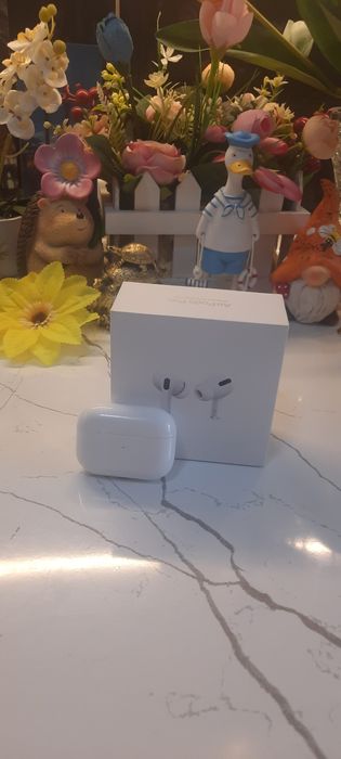 Air pods pro С 1 НАУШНИКОМ
