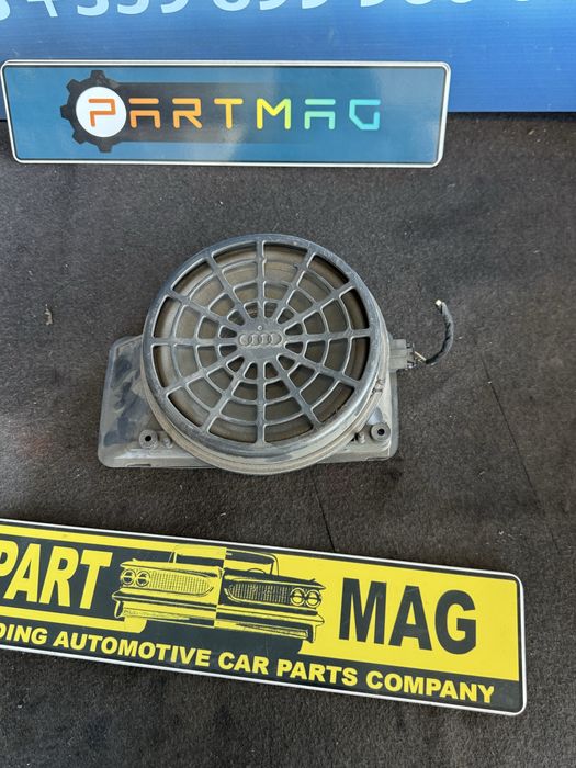 Бас колона буфер субуфер Audi A4 B8 A5 8t седан купе Bang 8t9035412 d