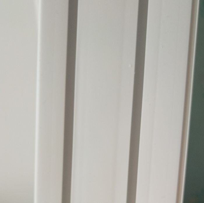 Продам, новый карниз 2,4м