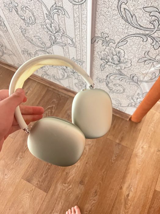 Эйрподс Макс новый