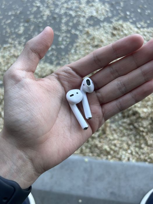 Apple AirPods (2nd generation) оригинал