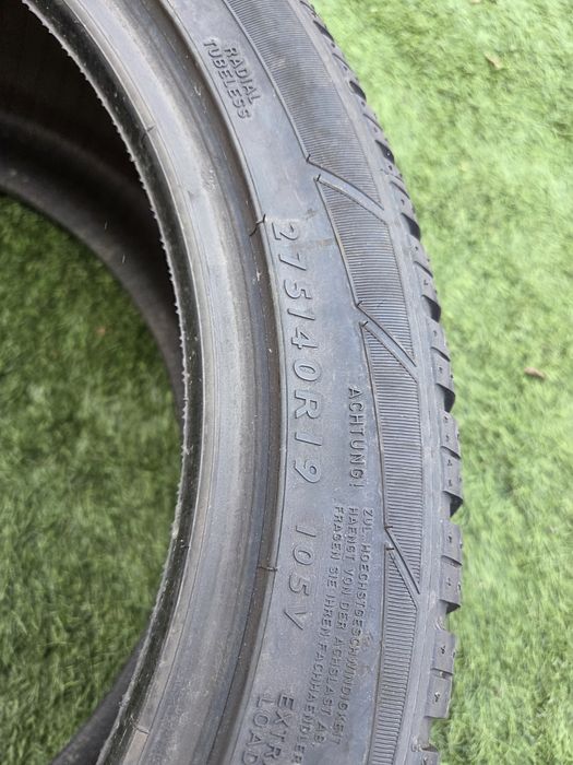 275 40 19 Dunlop m+s O Bucata