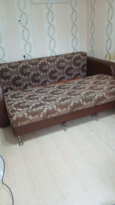 Продам диван б/у