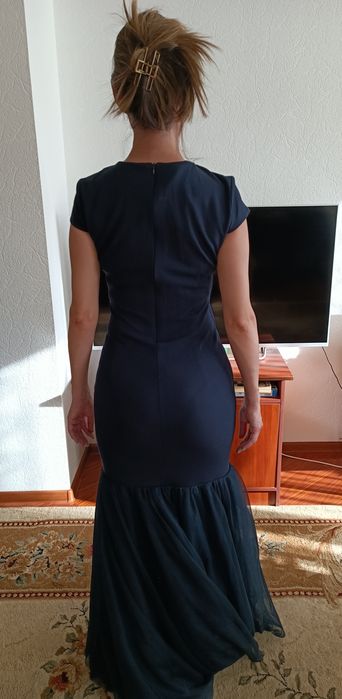 Вечернее платье. Размер 42.