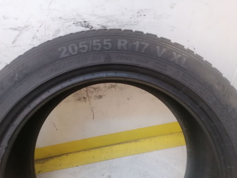 205/55/17 Iarna 2* Semperit XL 95v dot 2621    6,,93mm