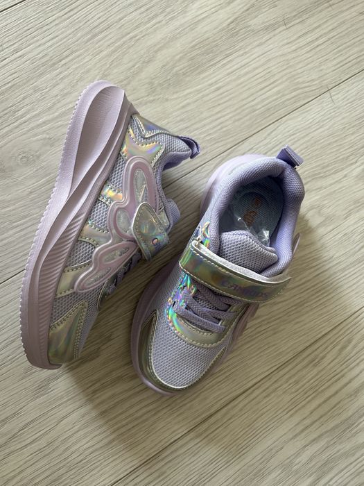 Кроссовки для девочки новые