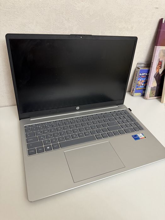 Ноутбук HP 15-fd0177ai 15.6"/16