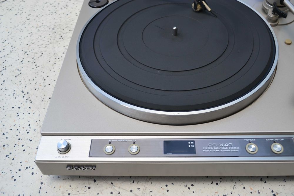 Pick up Sony PS-X 40