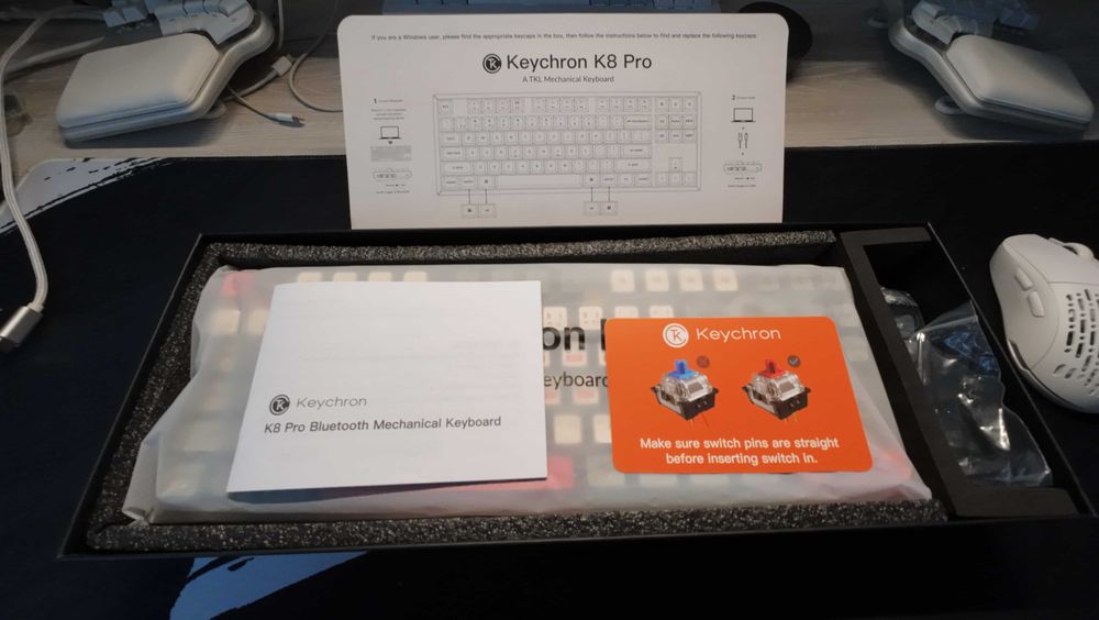 Tastatura mecanica Keychrom K8 Pro TKL - customizata