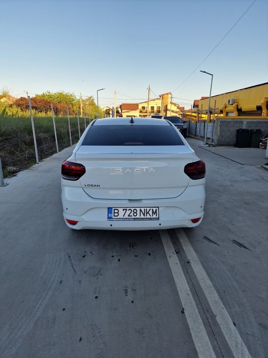 Vând Dacia Logan automată, 2024