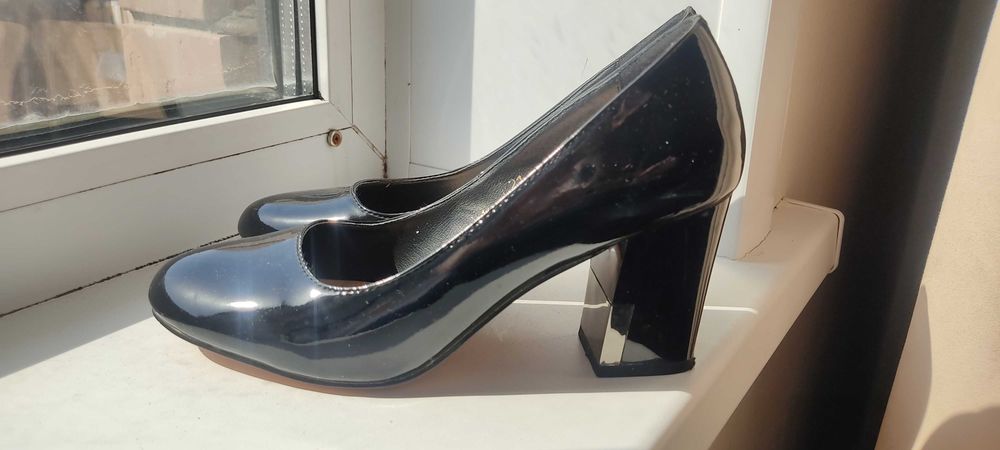 Туфли лакированные