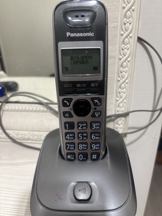 Продам телефон панасоник стационарный в 7 мкр