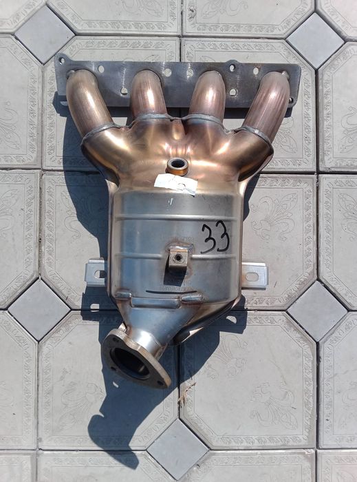 Коллектор с катализатором Ваз 21179.