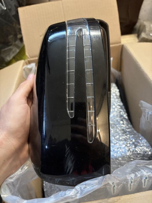 Оригинални капаци за огледала за мерцедес w204