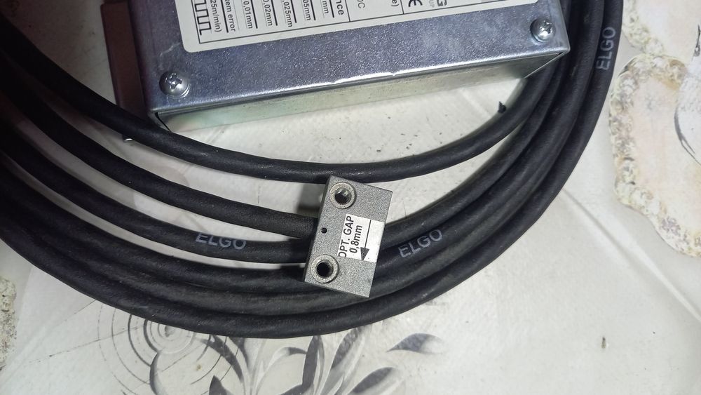 Encoder liniar GMX1A-013 -03.0 folosit  pe mașinile  de tăiat Holzma