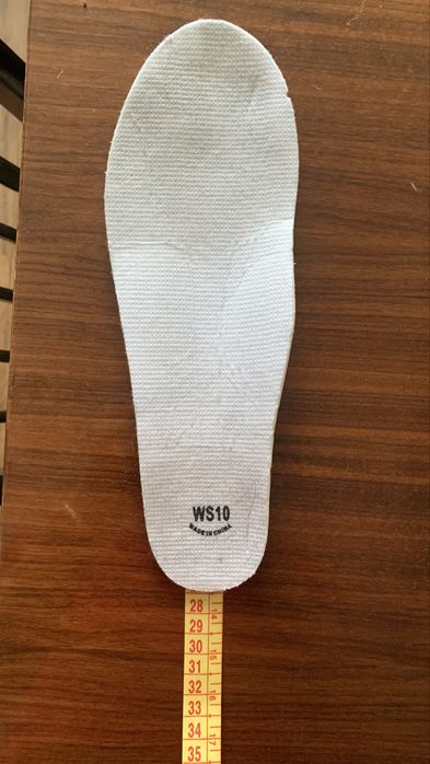 Продам коньки фигурные