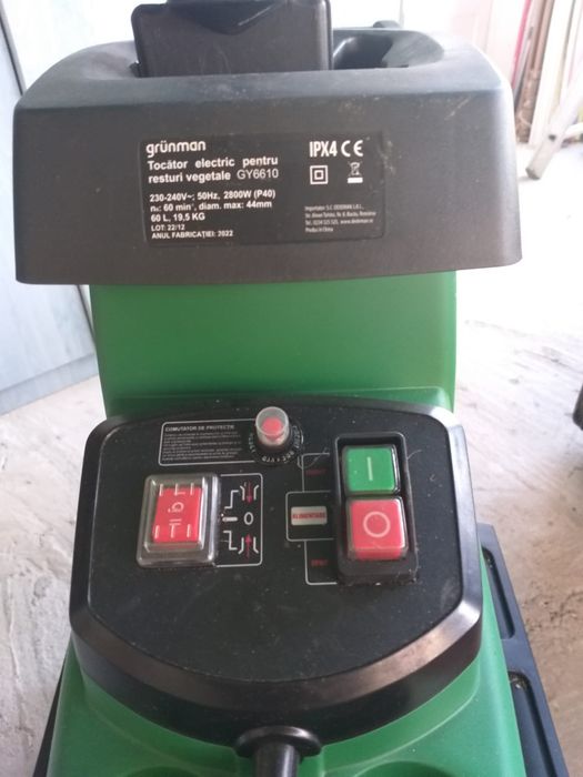 Tocător electric pentru resturi vegetale Grunman