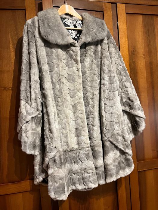 Blană de nurcă nouă