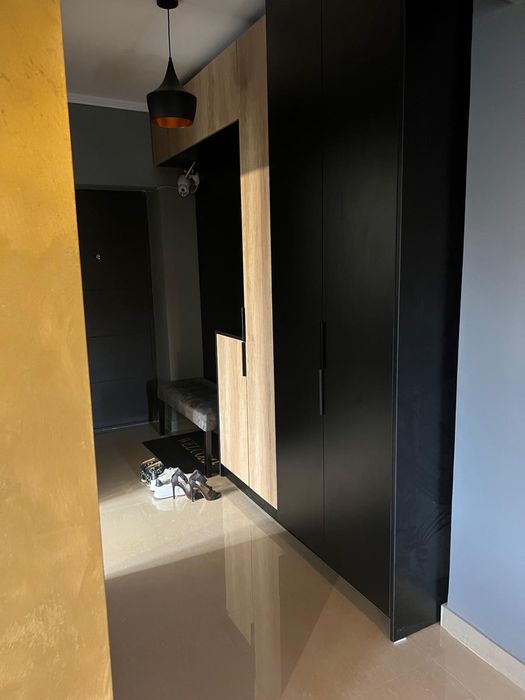 Vand apartament complet renovat, zona Guliver !!!
