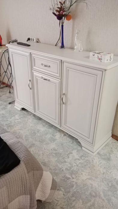 Комод Беларусия белая в идеальном состоянии на заказ был сделан новый