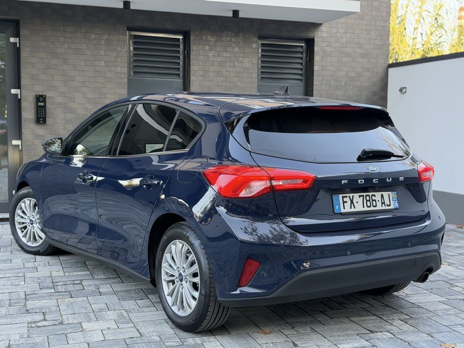 FORD Focus 2021 — imagine 5
