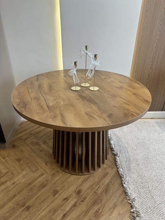 Дизайнерский круглый стол 110 см, современный стиль