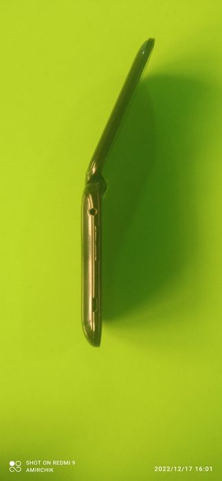 Telefon sotiladi xama narsasi zor ishlatilgan