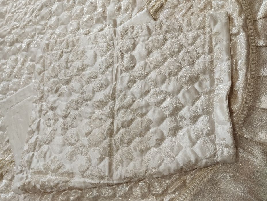 Покрывало на кровать