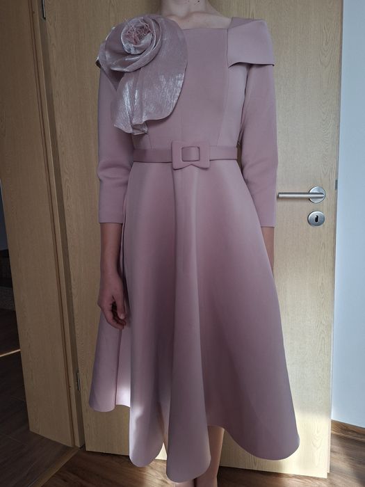 Rochie elegantă mărimea 42.