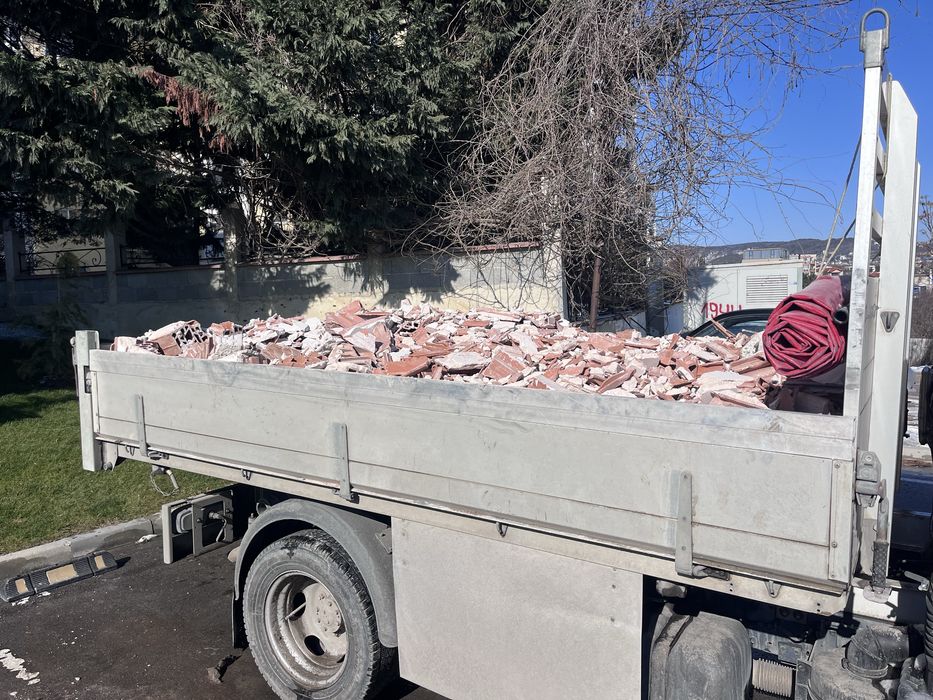 Извозване на строителни отпадъци
