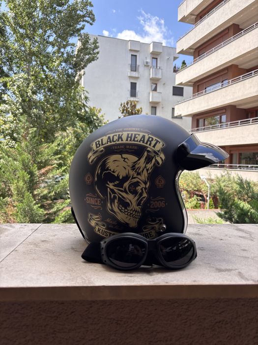 Cască Moto Open-Face W-TEC Black Heart Redwing – Mărimea L + Ochelari Vintage