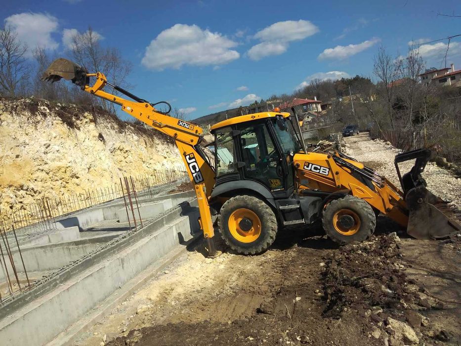 Услуги с комбиниран багер гр. Варна