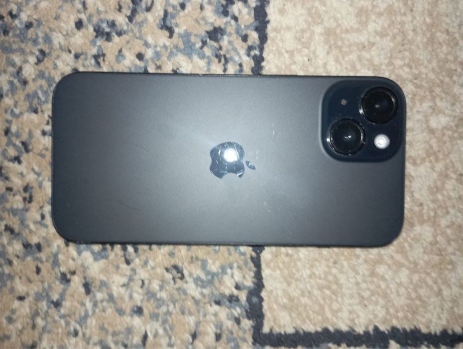 Продам iPhone 15 отличном сост.