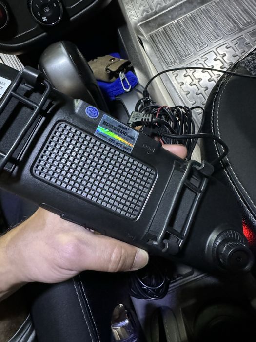 Продаётся зеркало на авто