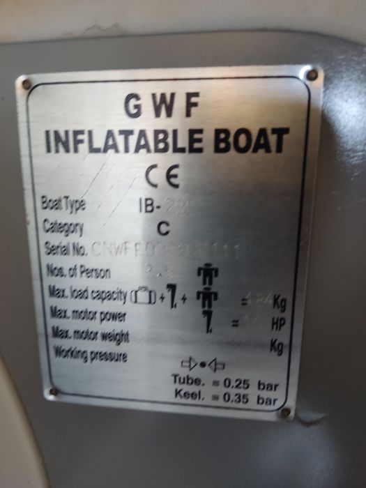 Лодка ПВХ ,,intex,,