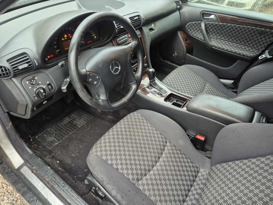 Mercedes W203 C320 218кс 4Matic M112 седан автоматик НА ЧАСТИ!