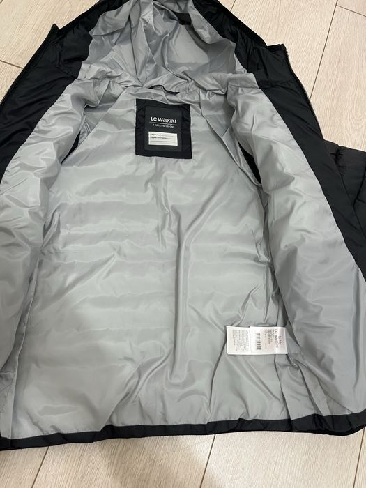 Продам куртки весна-осень для мальчиков,