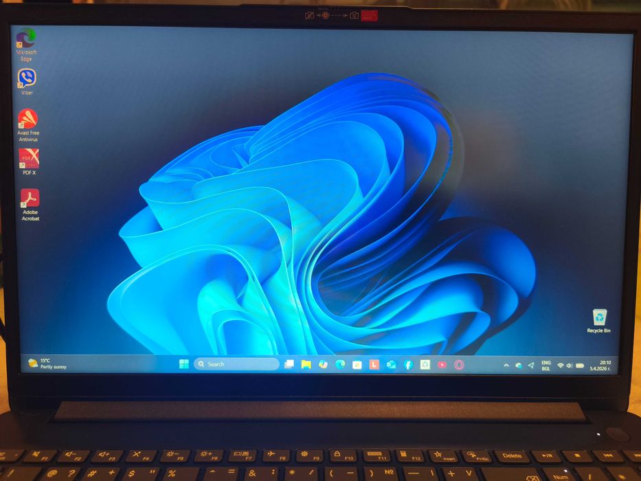 Лаптоп Lenovo с Windows 11