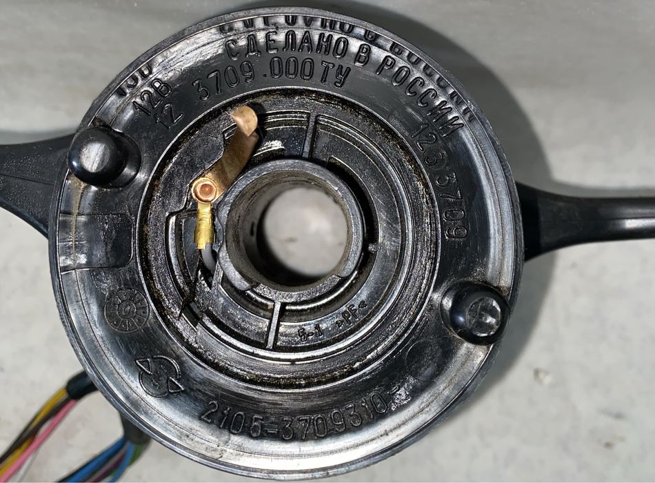 Переключатель подрулевой ВАЗ 2106 3-х рычажный 3-х позиционный